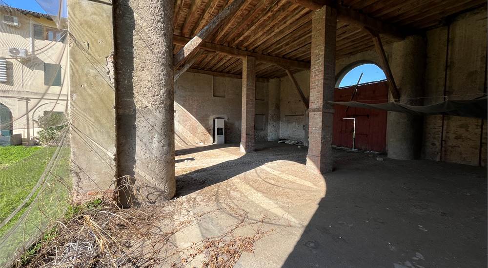 Esterno Porticato
