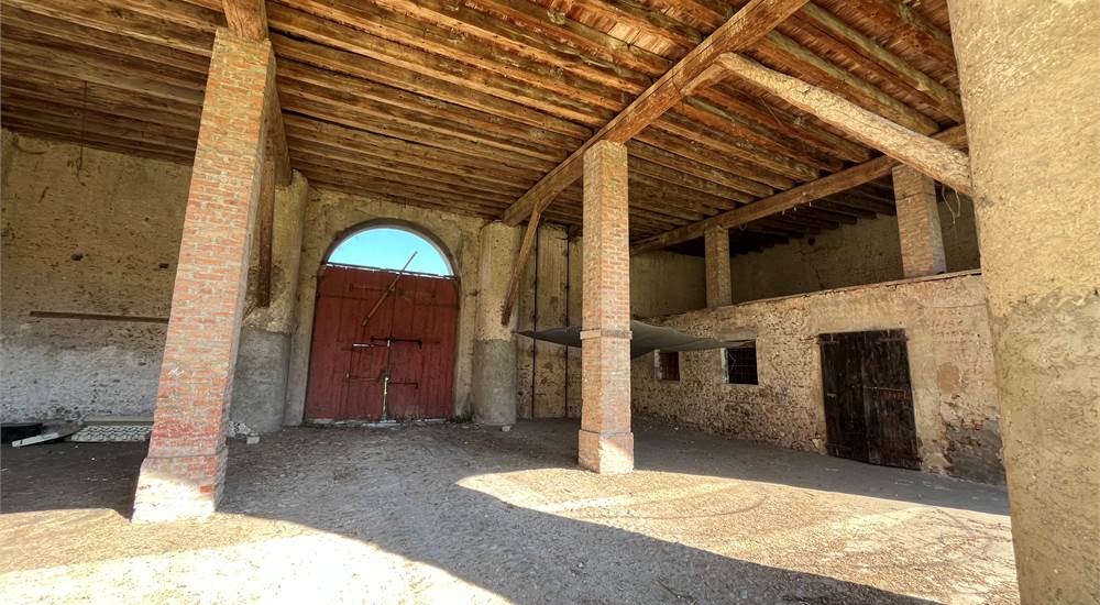 Esterno Porticato