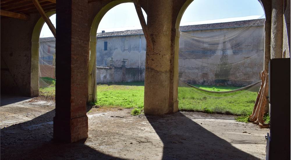 Esterno Porticato